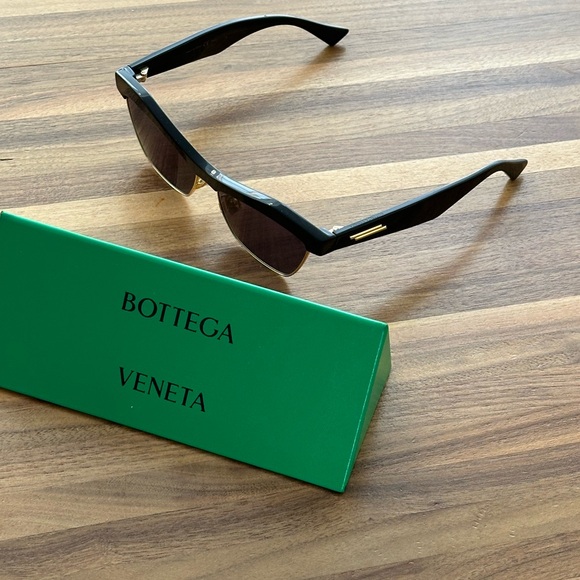 Bottega Veneta cat eye sunglasses - Picture 6 of 6